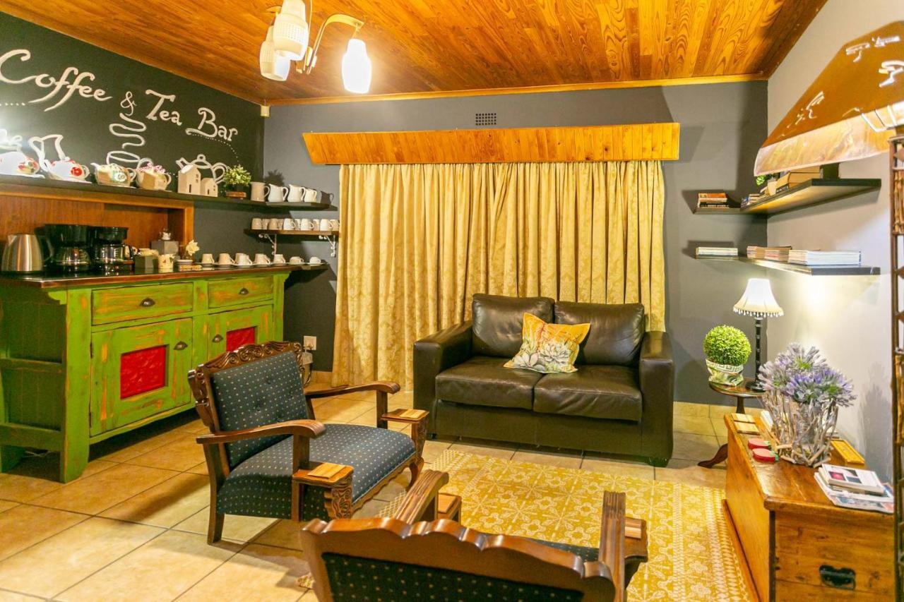 Die Fonteine Country Guesthouse And Glamping Oudtshoorn Buitenkant foto
